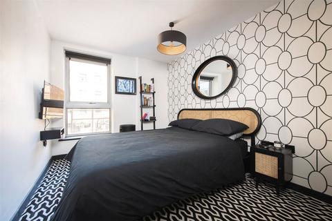 Flat 6, 27 Wheler Street, London, E1 6ND