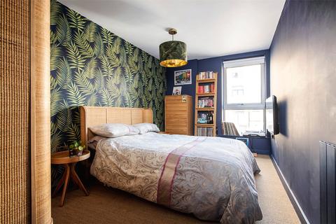 Flat 6, 27 Wheler Street, London, E1 6ND