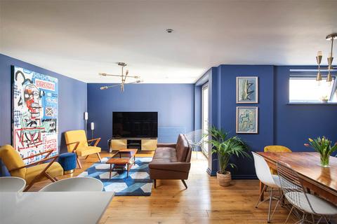 Flat 6, 27 Wheler Street, London, E1 6ND