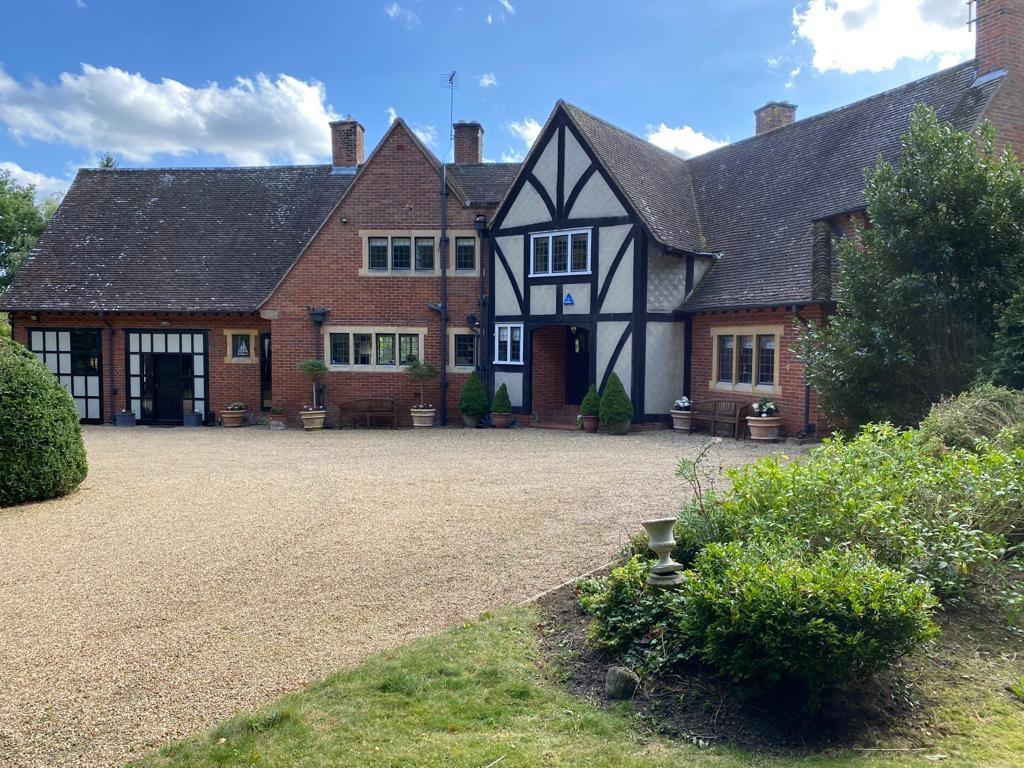 The Glade, Letchworth Garden City, SG6 7 bed detached house for sale