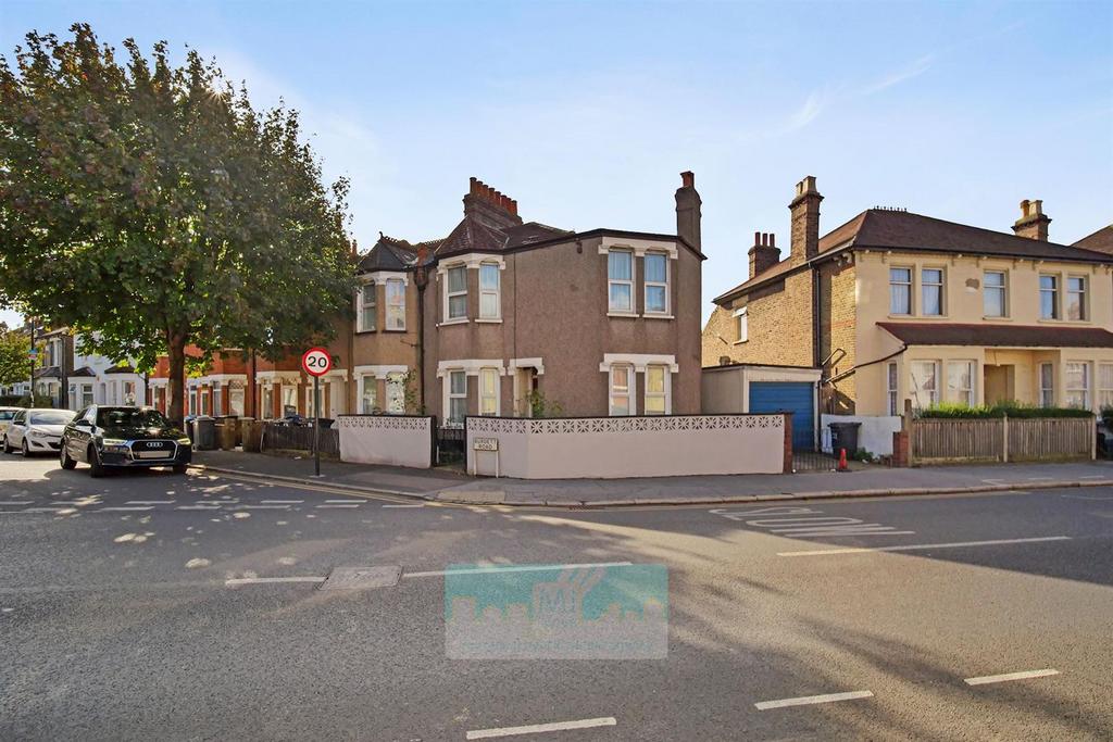 Burdett Road, Croydon 3 bed end of terrace house for sale £400,000