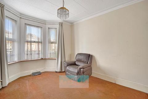 2 Burdett Road, Croydon, CR0 2HH