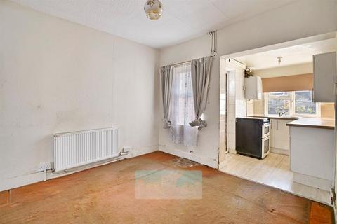 2 Burdett Road, Croydon, CR0 2HH