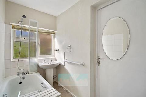 2 Burdett Road, Croydon, CR0 2HH