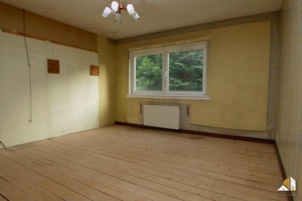 BEDROOM-4-2.jpg