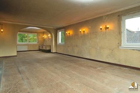 Badachro Barrs Brae, Kilmacolm, PA13 4DE