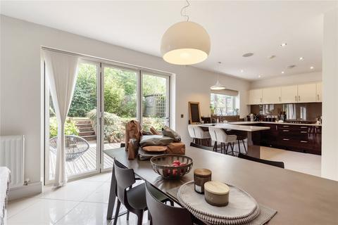 5 bedroom detached house for sale, Harvest Close, Garforth, Leeds