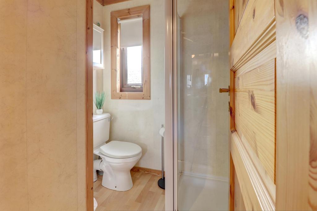 Shower room.jpg