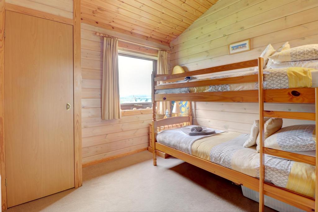 Bedroom 3.jpg