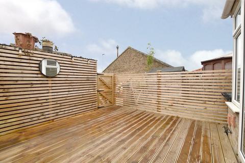 16 Springbank Close, Farsley, Pudsey, LS28 5EW