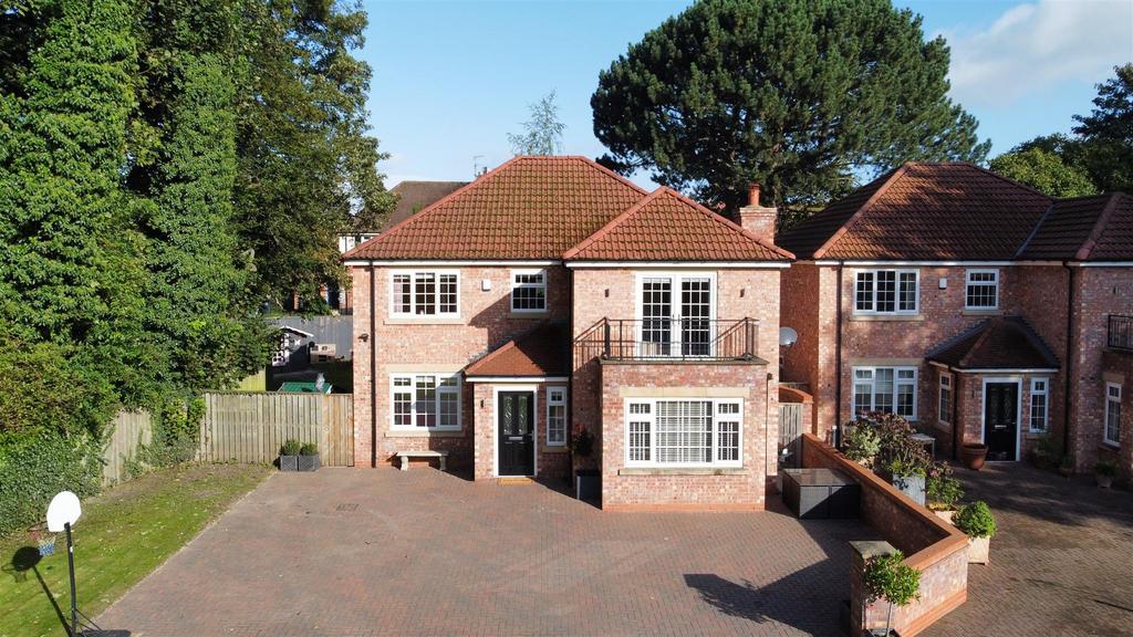 Haughton Green, Darlington 4 bed detached house for sale £490,000