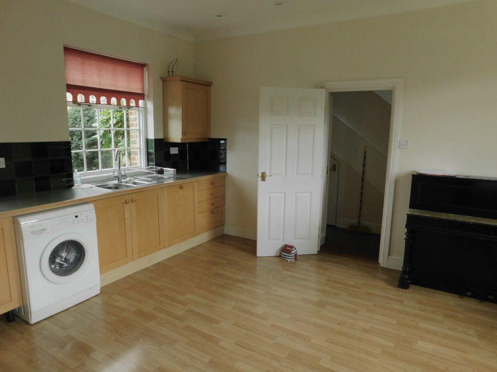 Frederick Thatcher Place, Battle... 2 bed house £1,150 pcm (£265 pw)