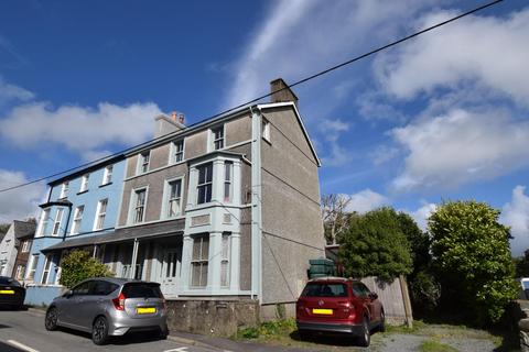 8 bedroom terraced house for sale, Caernarfon Road, Criccieth