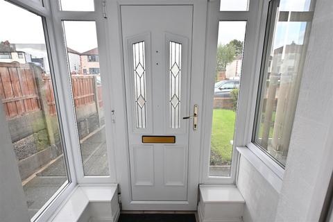 2 bedroom semi-detached house for sale, Park Road, Westhoughton, Bolton