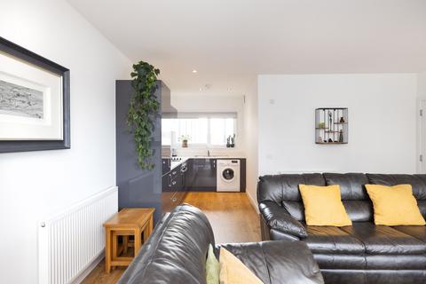 2 bedroom flat for sale - 4 (Flat 1) Gaskell Street, Sighthill, Edinburgh