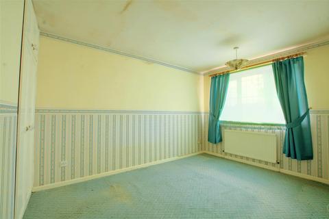 1 Lema Close, Nottingham, NG6 9JJ