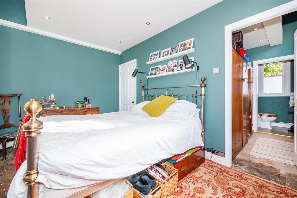 Bedroom 1 Aspect 2