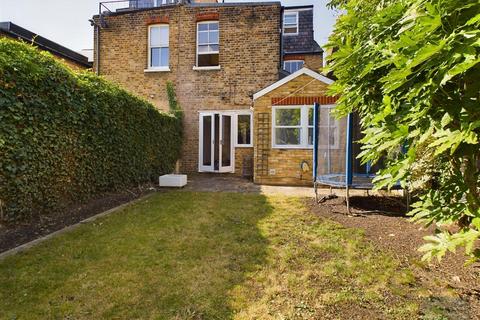 4 bedroom terraced house to rent - Winchester Road, St Margarets