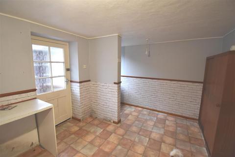 74 Burlow Road, Buxton, SK17 9HX