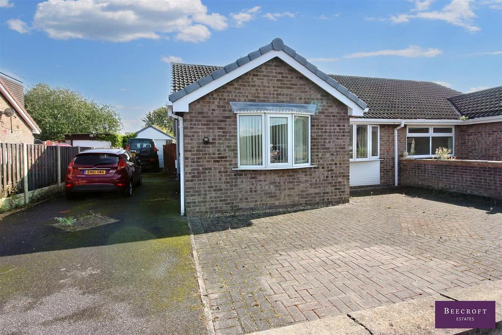 Lombard Crescent, Darfield, Barnsley 3 bed detached bungalow for sale