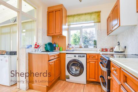 3 bedroom property with land for sale - Admirals Walk, Hoddesdon EN11