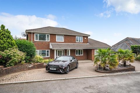 4 bedroom detached house for sale, Watford Road, Caerphilly