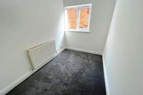 1 bedroom flat for sale, Highcliff Road, Cleethorpes, N.E. Lincs, DN35 8RQ