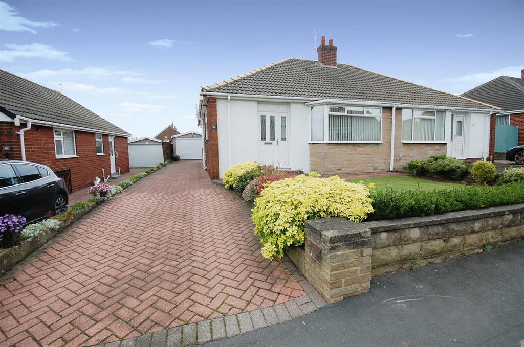Ringway, Garforth, Leeds 2 bed semidetached bungalow for sale £269,995
