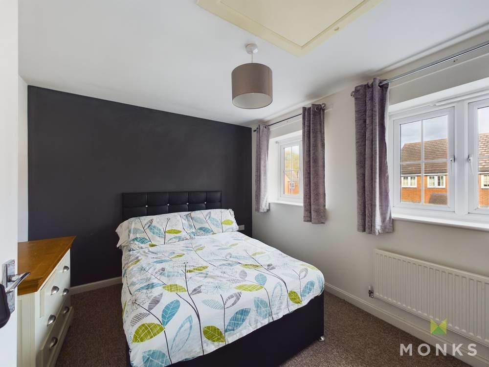 Bedroom 1.jpg