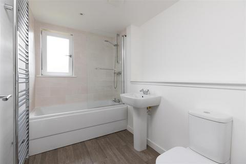 106 Kestrel Way, Perth, PH1 5FT