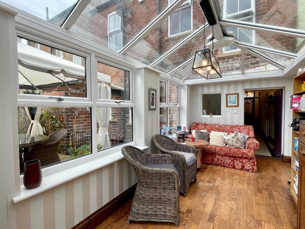 Garden room