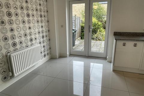 1 Delfin Way, Upper Rissington, Cheltenham, GL54 2GU