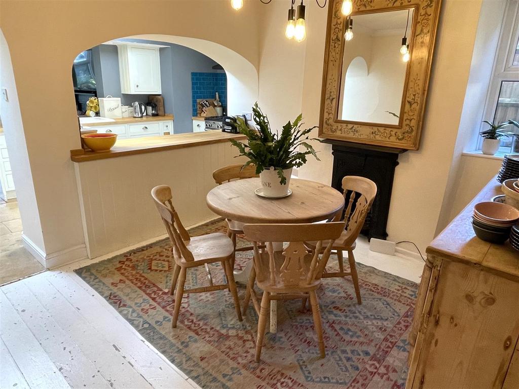 Dining Room.JPG
