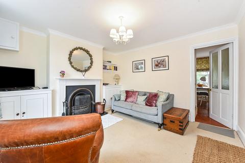 16 Queens Road, Lyndhurst, SO43 7BR