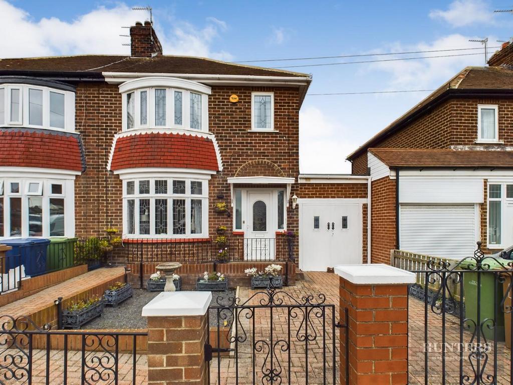 Dykelands Road, Seaburn, Sunderland 3 bed semidetached house for sale