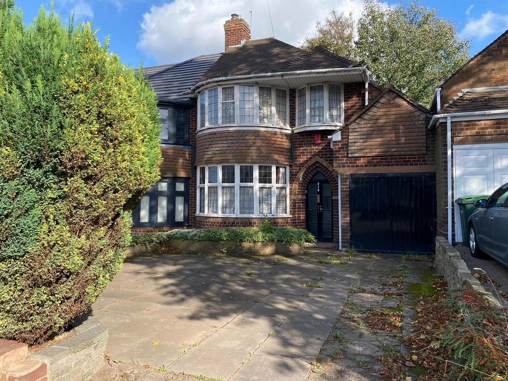 Moat Road, Oldbury 3 bed semidetached house for sale £270,000