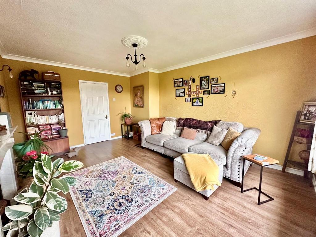 Pwll Evan Ddu, Coity, Bridgend County Borough, CF35 6AY 3 bed semidetached bungalow for sale