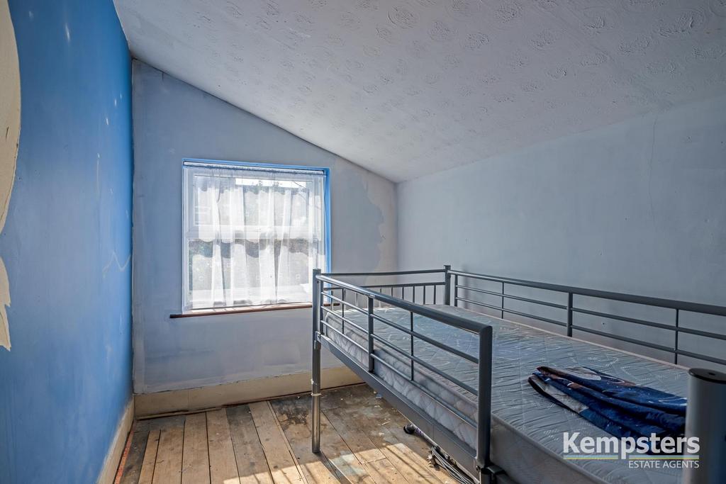 Bedroom 3.jpg