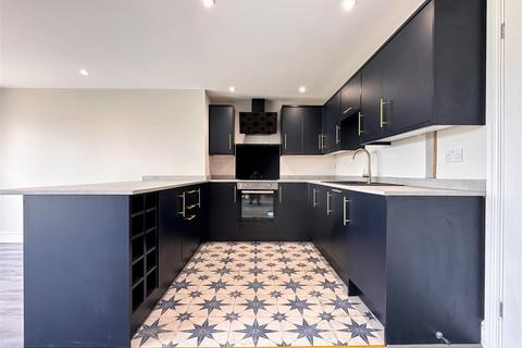 32 Maple Grove, Stocksbridge, Sheffield, S36 1ED