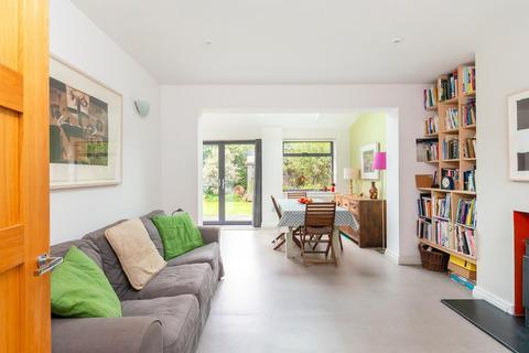 19 Frobisher Road, Bristol, BS3 2AU