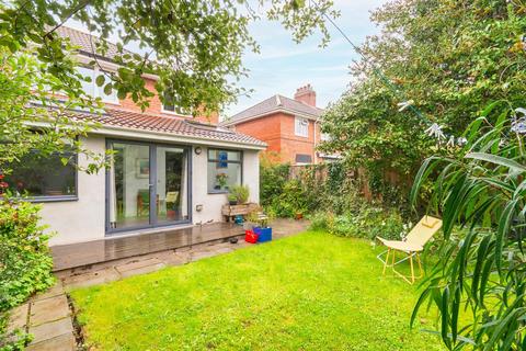 19 Frobisher Road, Bristol, BS3 2AU