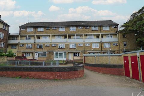 10 Park Place, Gravesend, DA12 2BY