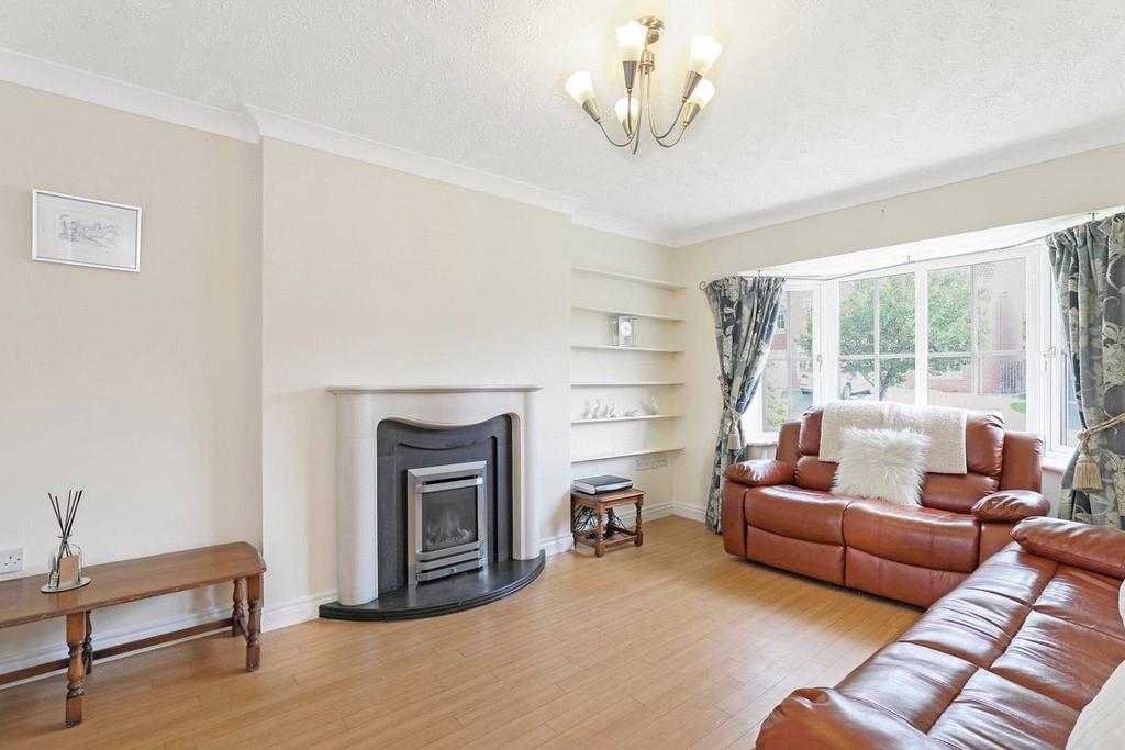 Sowood Grange, Ossett, West Yorkshire, WF5 4 bed detached house for