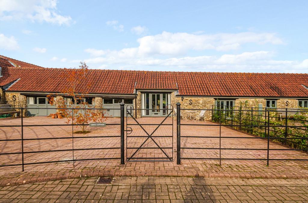 Stratton On The Fosse, StrattonontheFosse, Radstock, BA3 2 bed barn