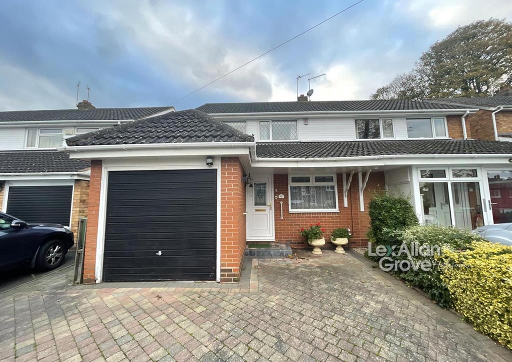 Banners Lane, Halesowen 3 bed semi-detached house - £250,000