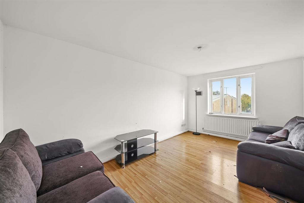 Flat 9, Worley Court, 1 Sandifer Drive,  - ri Fw OSk