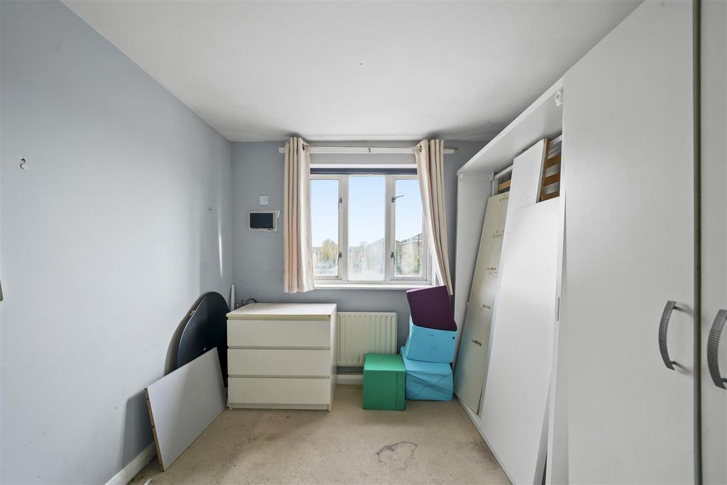Flat 9, Worley Court, 1 Sandifer Drive,  - v0b9 F4 Q