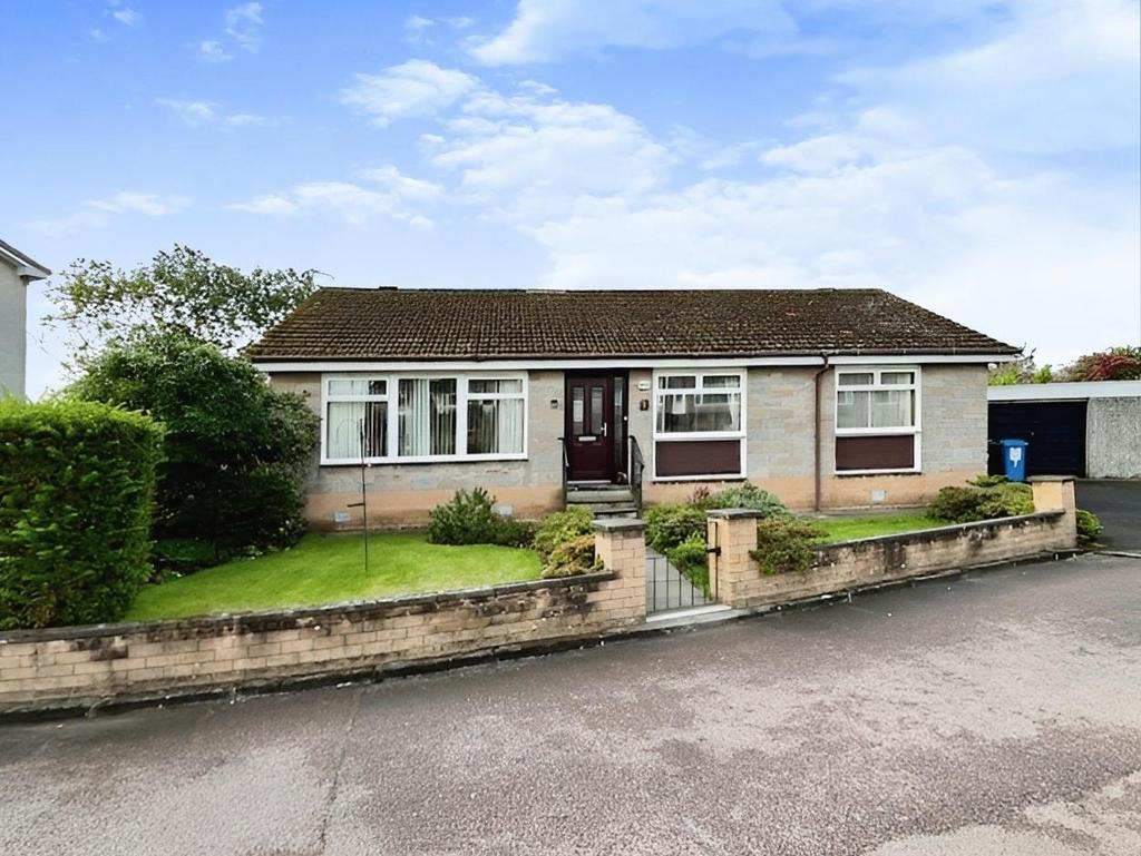 Mcinnes Road, Markinch, Glenrothes 3 bed detached bungalow for sale £