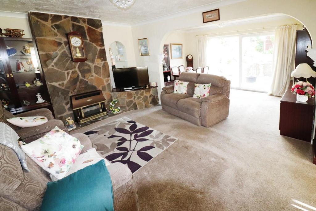 Robert Road, Exhall, Coventry 2 bed semidetached bungalow for sale £