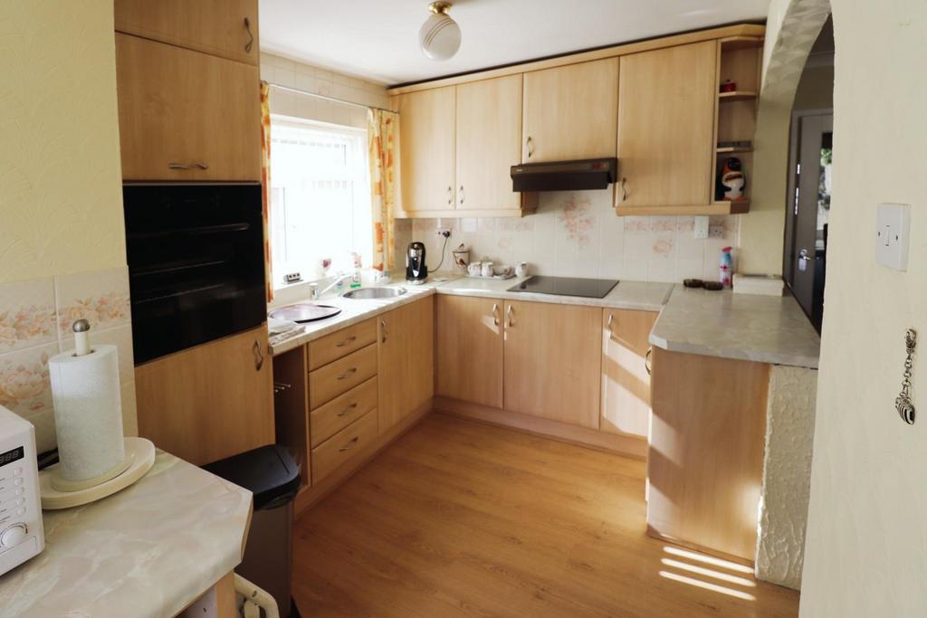 Robert Road, Exhall, Coventry 2 bed semidetached bungalow for sale £